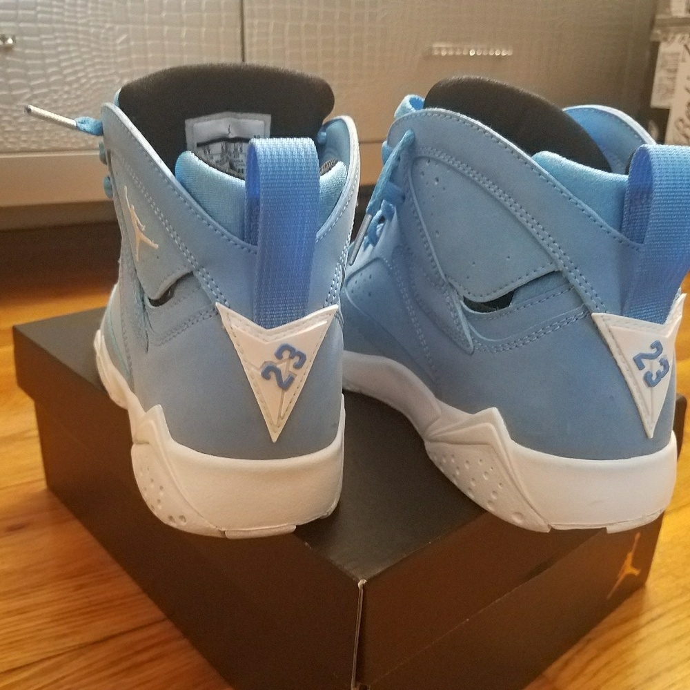Retro 7 pantone jordans